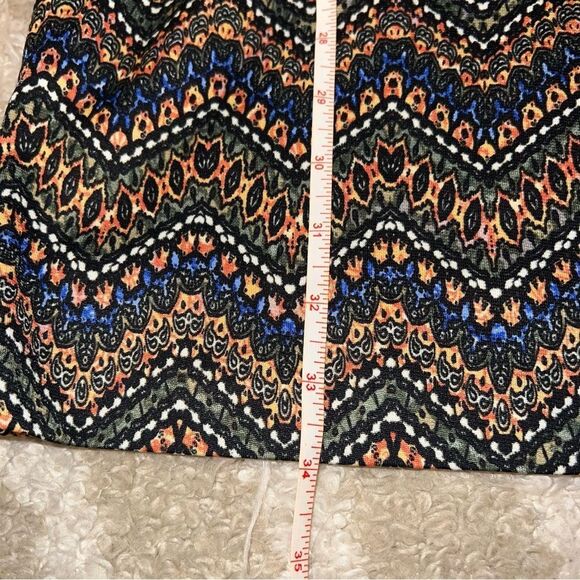 Marc New York Elegant Black and Gold Patterned Dress - Picture 6 of 8